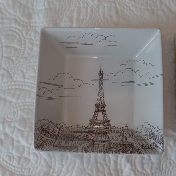 222 Fifth City Scenes Sepia Paris Eiffel Tower dinner/salad/bowl set - Picture 4 of 5